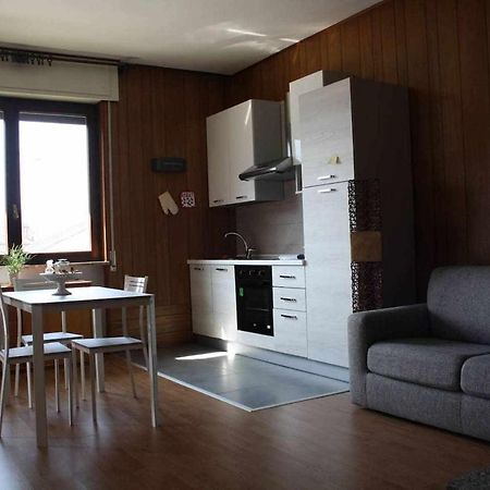 Bluelake Apartament 1 オメーニャ エクステリア 写真