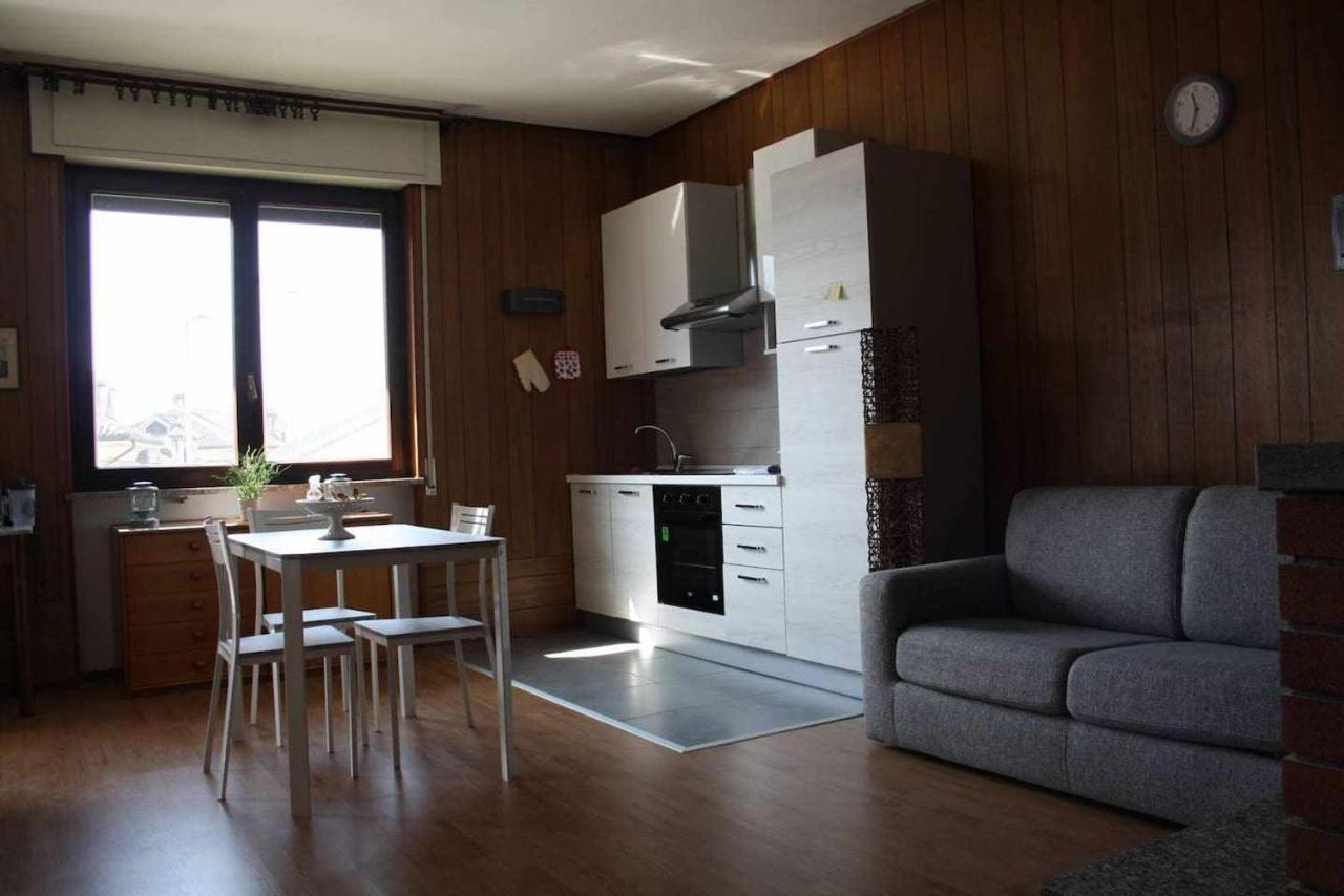 Bluelake Apartament 1 オメーニャ エクステリア 写真