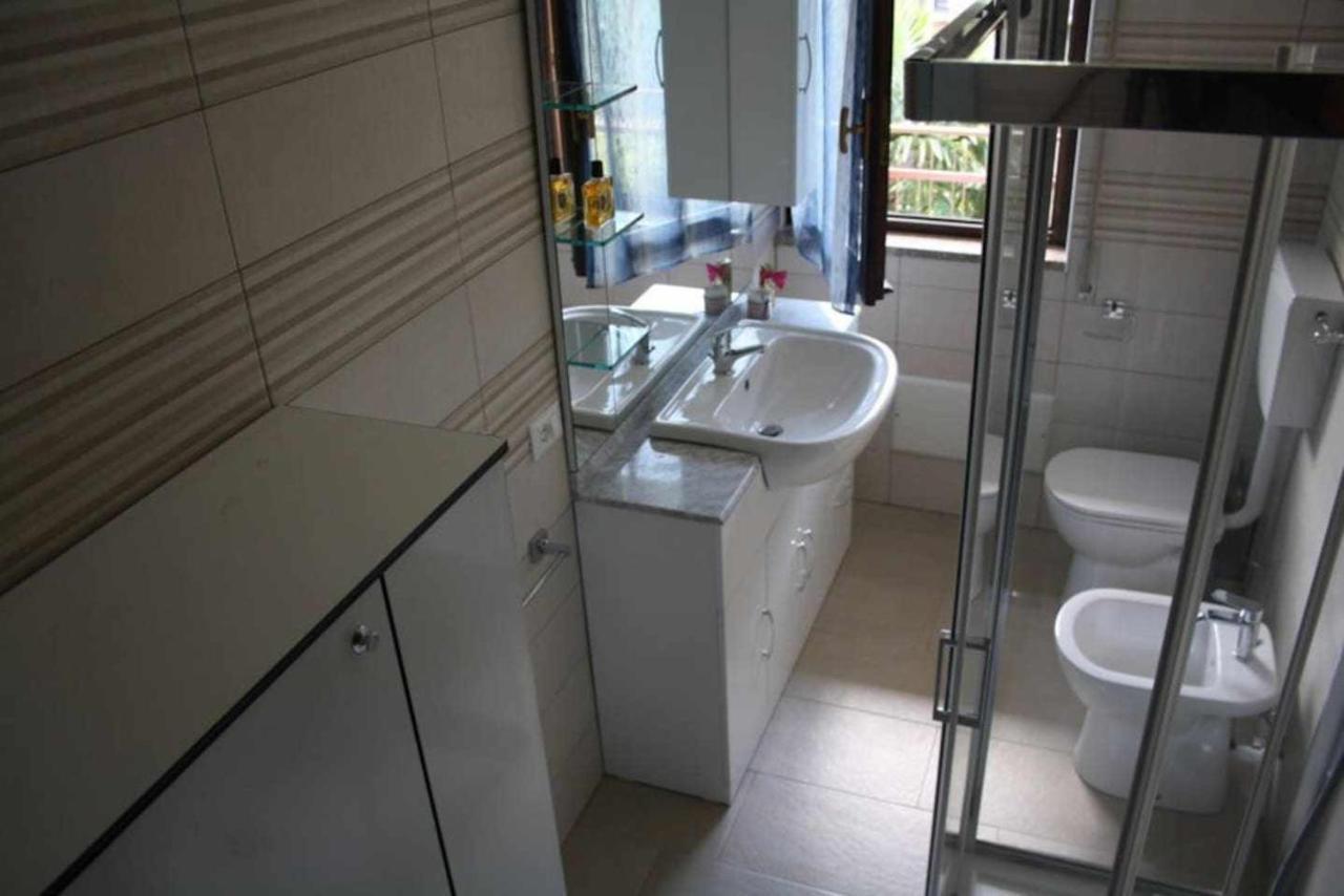 Bluelake Apartament 1 オメーニャ エクステリア 写真